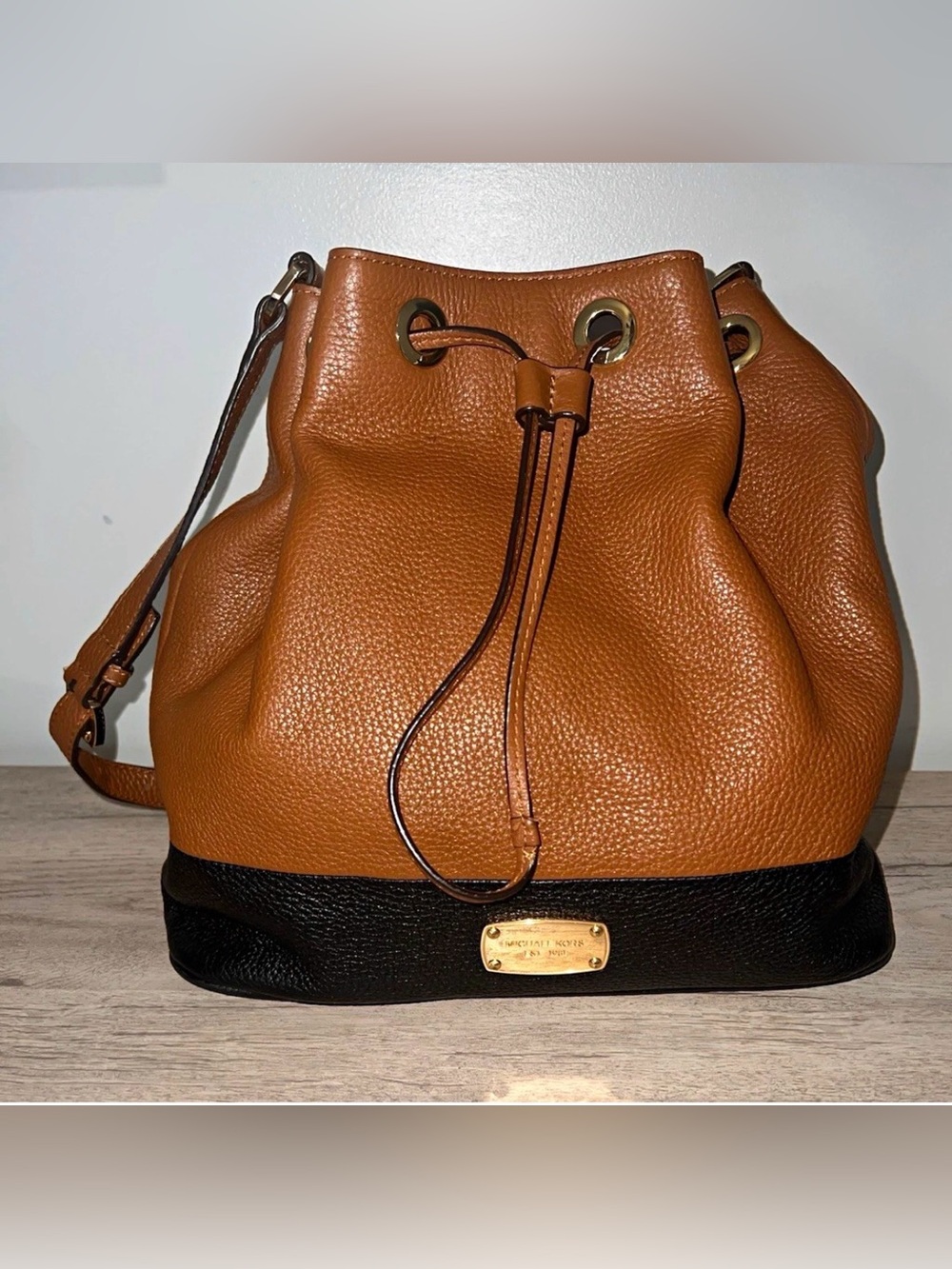 Michael Kors Medium Leather Bucket Bag in Brown and Black - Designer Style